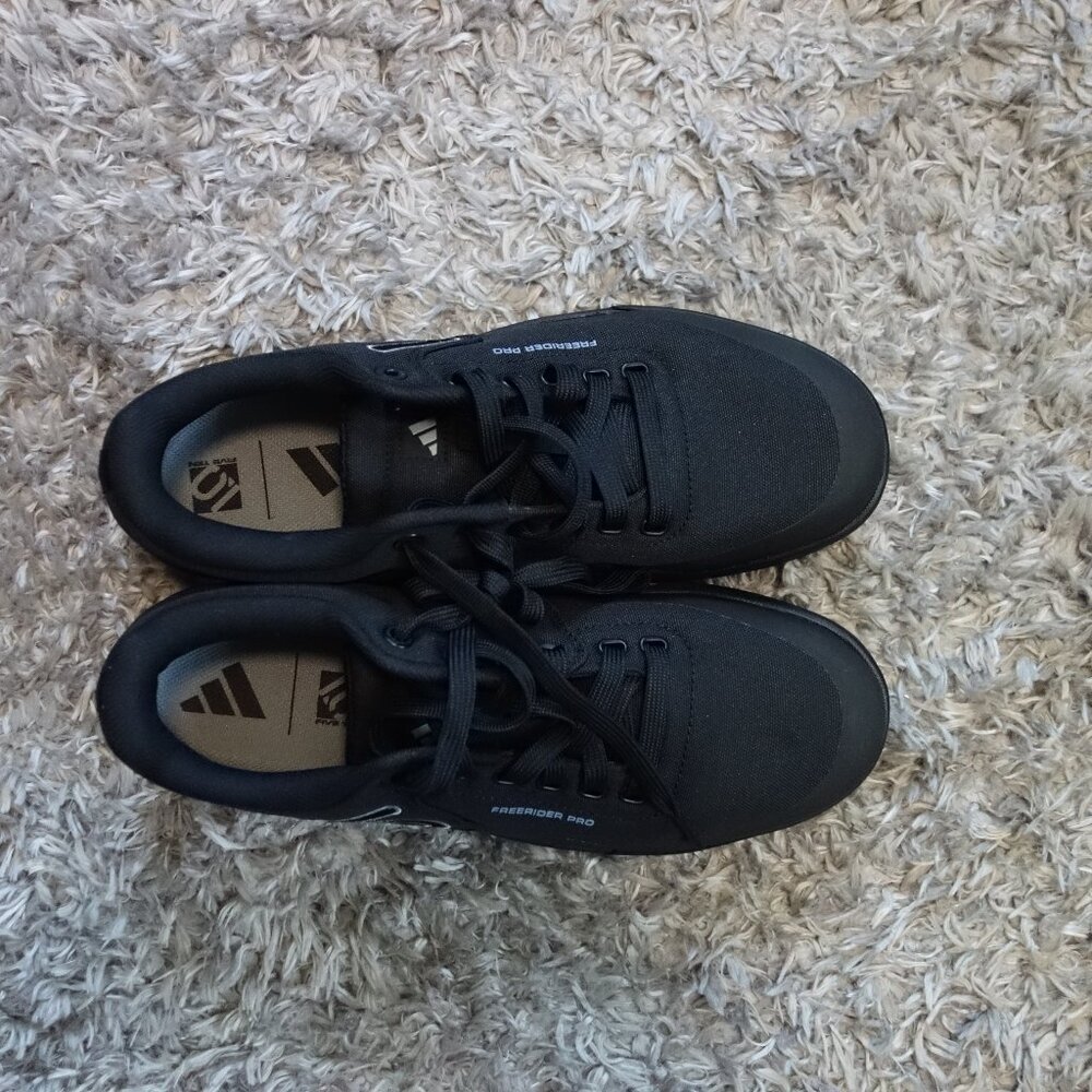 Five Ten Freerider Mountain Bike Shoes Mens 12 Black Flat Pedal MTB NEW - Picture 3 of 7